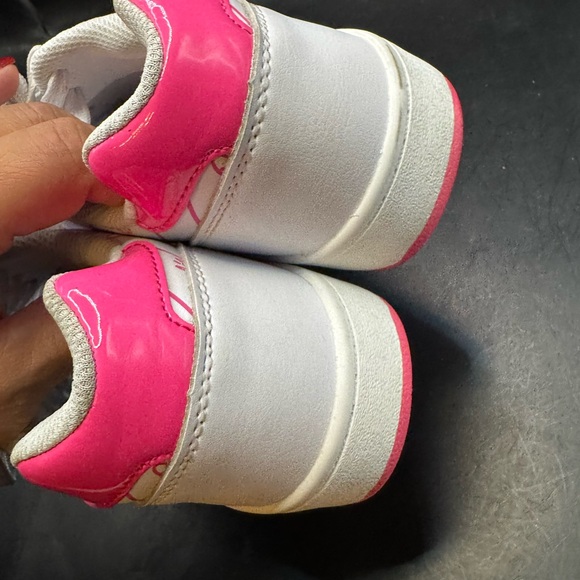 BARBIE MATTEL CASUAL COURT SHOES SNEAKERS WOMENS SIZE 7 WHITE GOLD PINK LETTERS - Picture 15 of 16